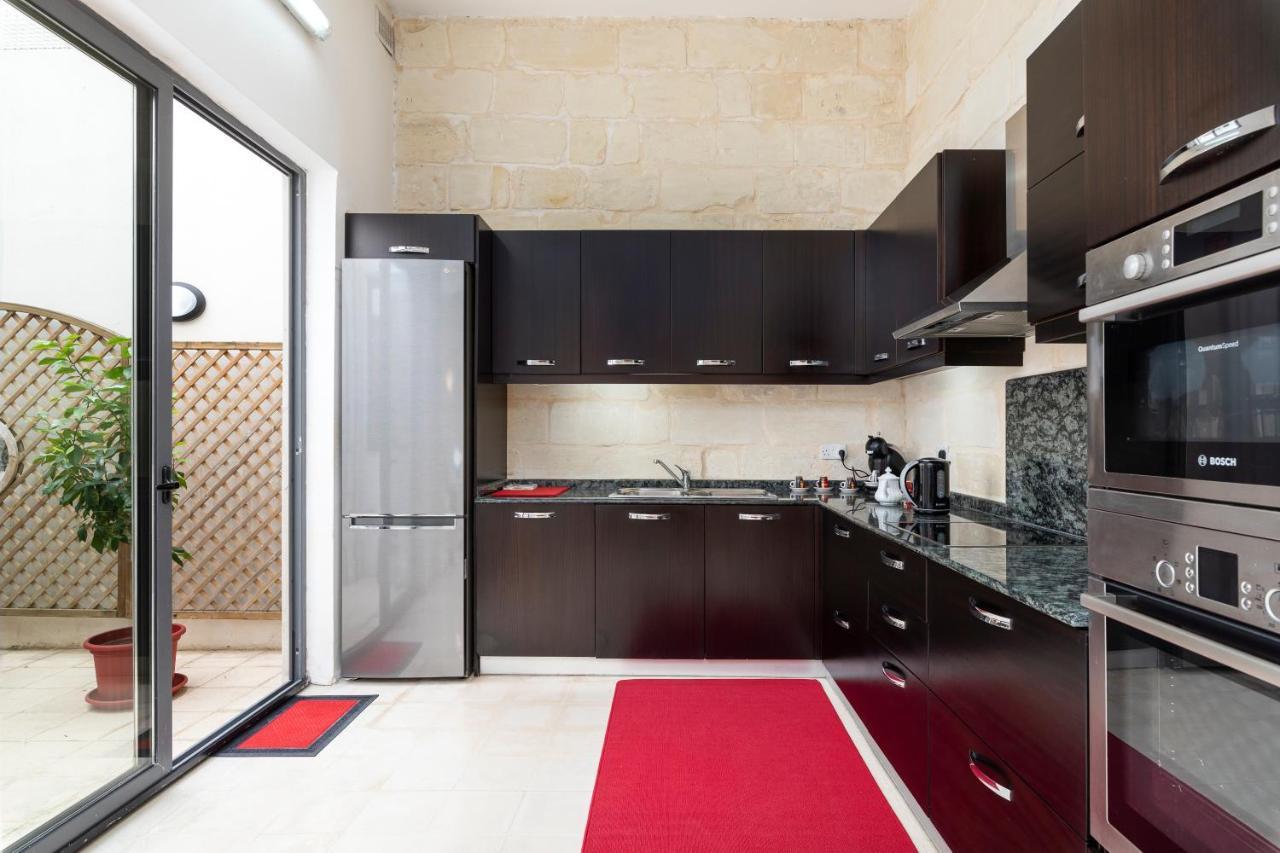 Traditional & Modern Maltese Townhouse - Rooftop Terrace And Sea Views, Close To Birgu Waterfront Cospicua Экстерьер фото