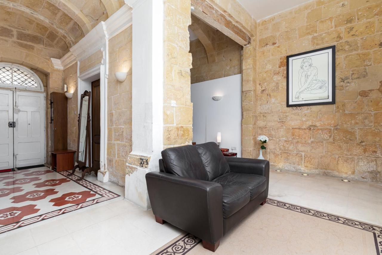 Traditional & Modern Maltese Townhouse - Rooftop Terrace And Sea Views, Close To Birgu Waterfront Cospicua Экстерьер фото