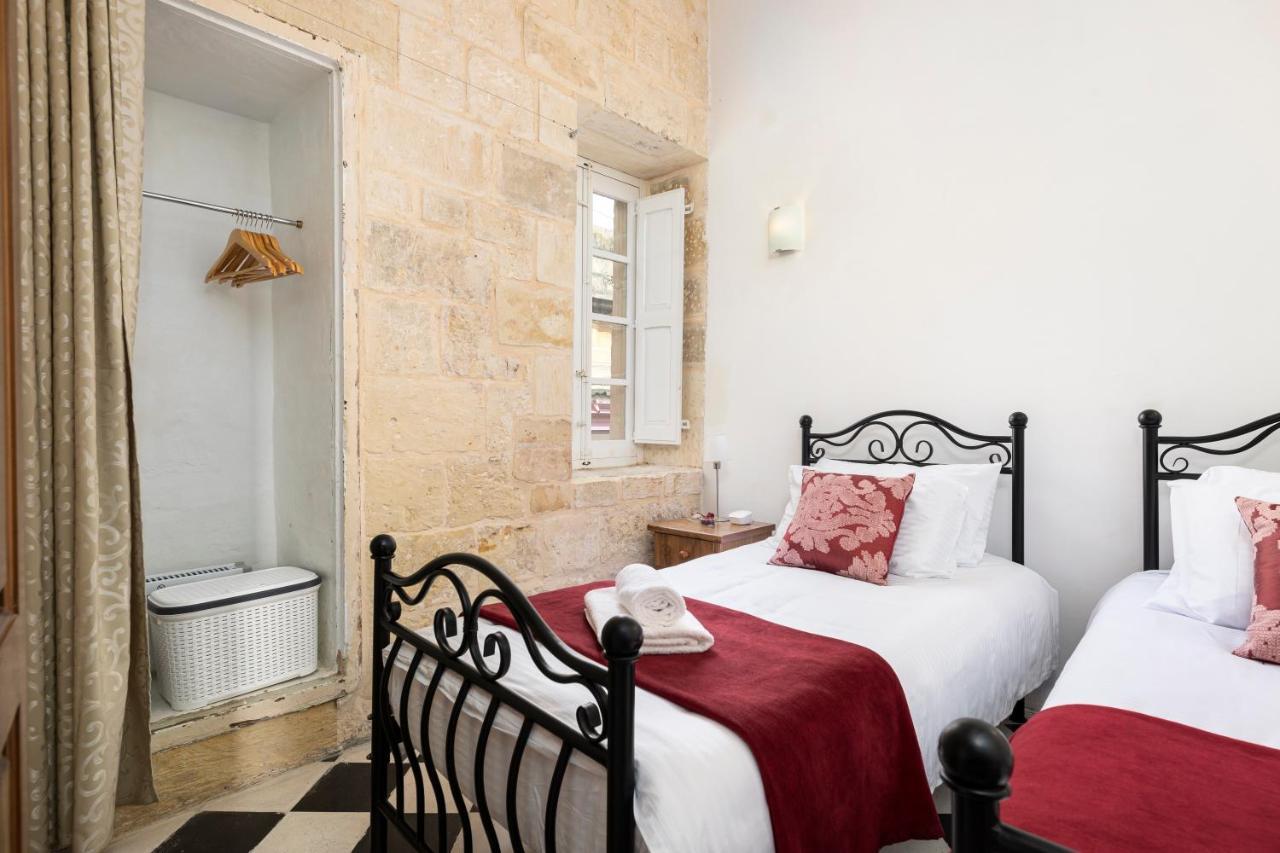 Traditional & Modern Maltese Townhouse - Rooftop Terrace And Sea Views, Close To Birgu Waterfront Cospicua Экстерьер фото