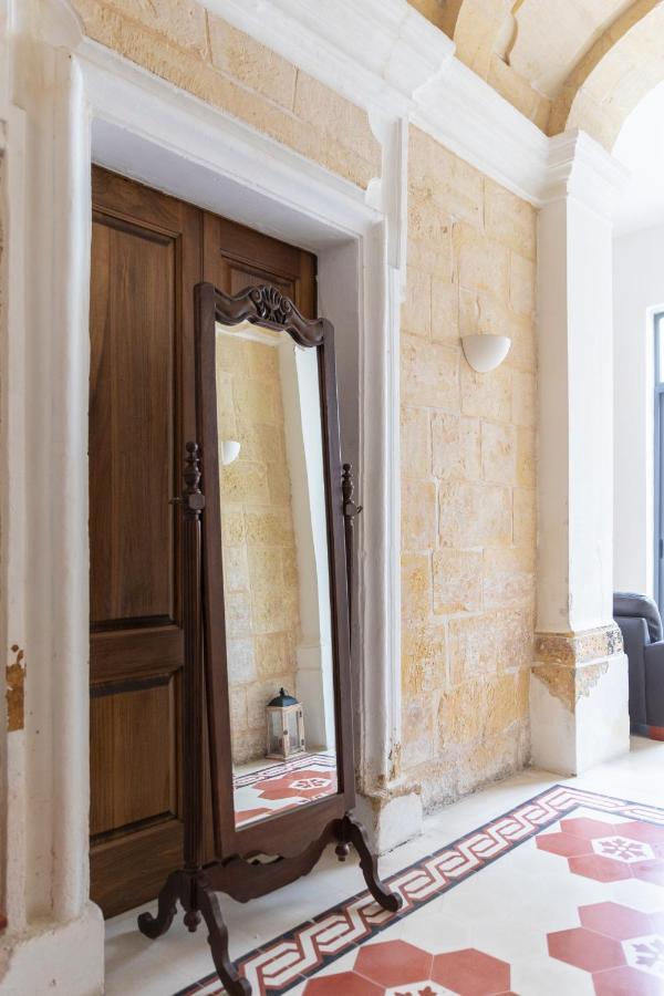 Traditional & Modern Maltese Townhouse - Rooftop Terrace And Sea Views, Close To Birgu Waterfront Cospicua Экстерьер фото